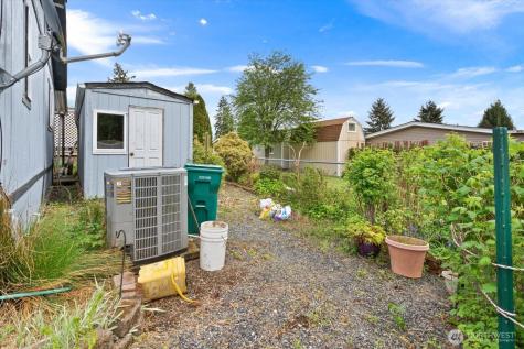 8430 SE 15th Place Lake Stevens WA 98258