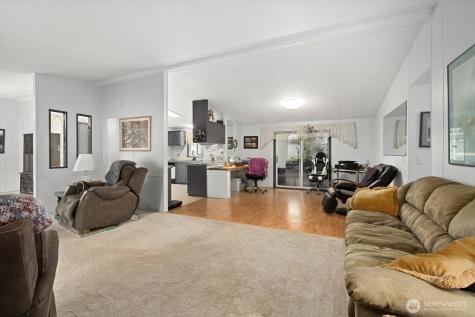 8430 SE 15th Place Lake Stevens WA 98258