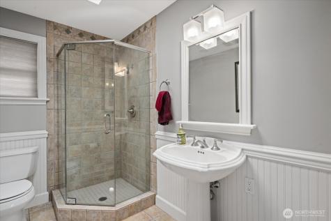 10207 NE 60th Street Kirkland WA 98033