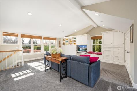 10207 NE 60th Street Kirkland WA 98033