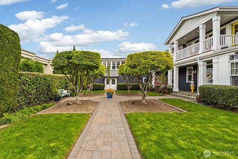 10207 NE 60th Street Kirkland WA 98033