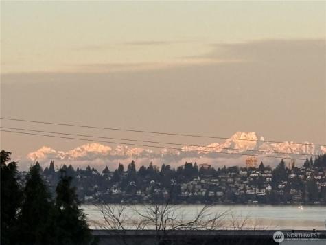 10207 NE 60th Street Kirkland WA 98033