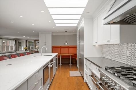 10207 NE 60th Street Kirkland WA 98033