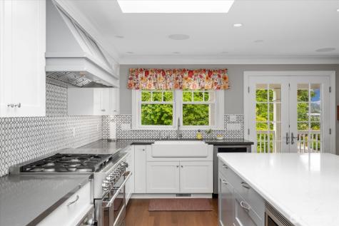 10207 NE 60th Street Kirkland WA 98033