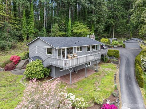 10519 Powell Drive NW Gig Harbor WA 98335