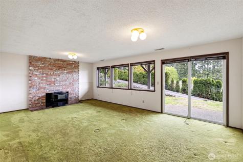 10519 Powell Drive NW Gig Harbor WA 98335