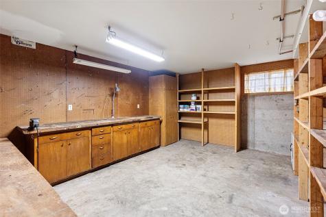 10519 Powell Drive NW Gig Harbor WA 98335