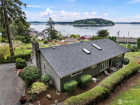 10519 Powell Drive NW Gig Harbor WA 98335