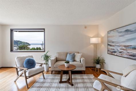 10519 Powell Drive NW Gig Harbor WA 98335