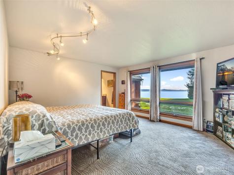 556 State Route 401 Naselle WA 98638
