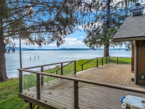 556 State Route 401 Naselle WA 98638