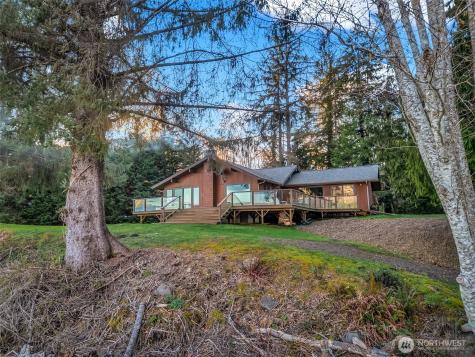 556 State Route 401 Naselle WA 98638