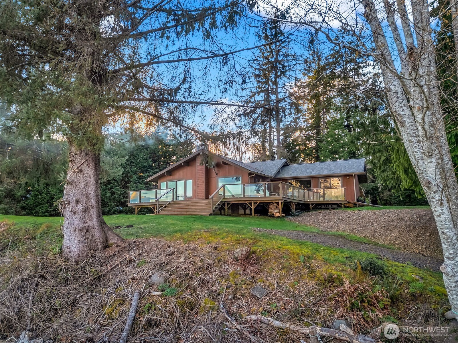 556 State Route 401 Naselle WA 98638