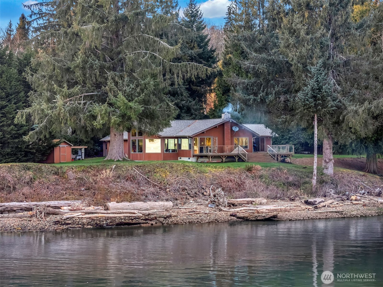 556 State Route 401 Naselle WA 98638