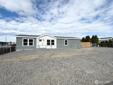 412 SW Thunderbird Way Mattawa WA 99349