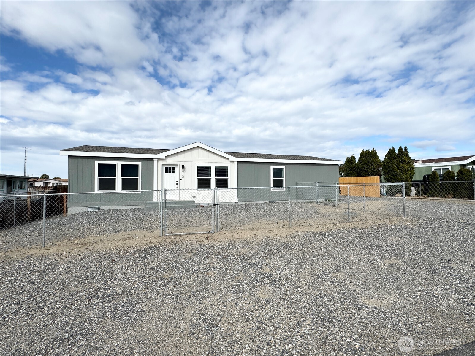 412 SW Thunderbird Way Mattawa WA 99349