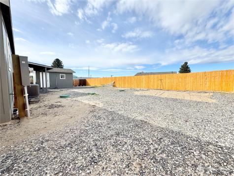 412 SW Thunderbird Way Mattawa WA 99349