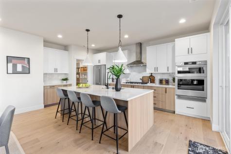 15 213th Place SW Bothell WA 98021