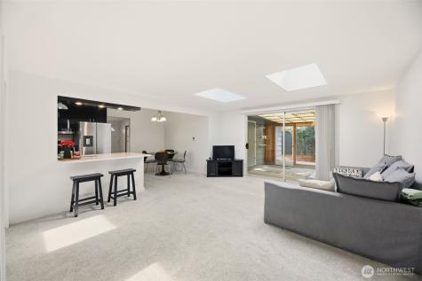 1279 149th Place SE Bellevue WA 98007
