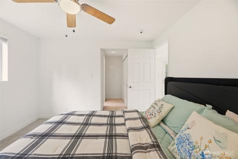 1279 149th Place SE Bellevue WA 98007