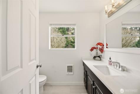 1279 149th Place SE Bellevue WA 98007