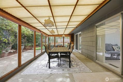 1279 149th Place SE Bellevue WA 98007