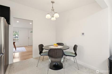 1279 149th Place SE Bellevue WA 98007