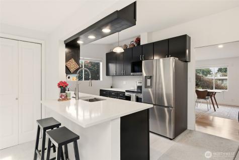 1279 149th Place SE Bellevue WA 98007