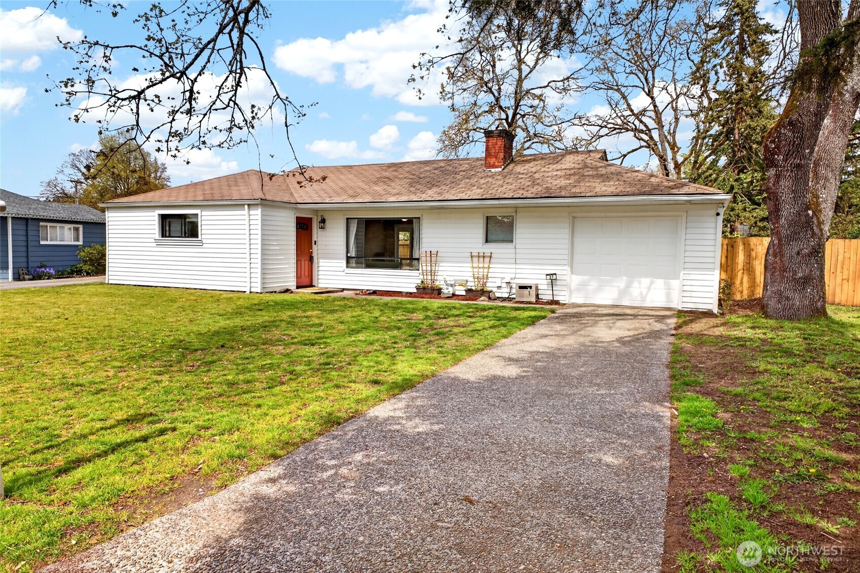 27 Crescent Circle SW Lakewood WA 98499