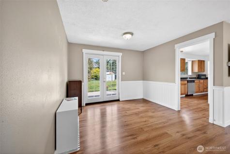 27 Crescent Circle SW Lakewood WA 98499