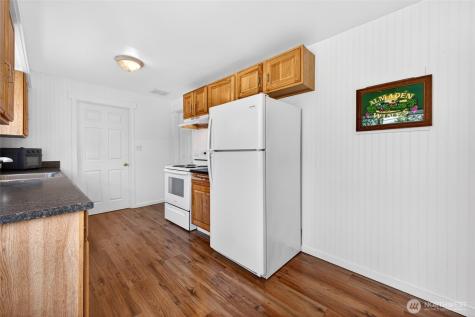 27 Crescent Circle SW Lakewood WA 98499