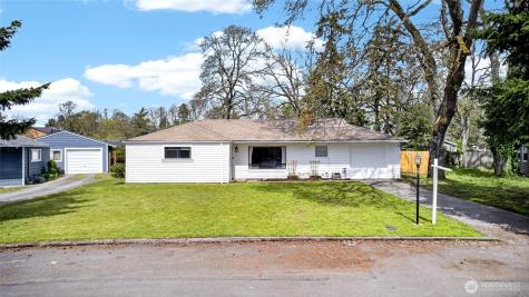 27 Crescent Circle SW Lakewood WA 98499