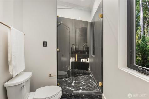 7128 NE 119th Place Kirkland WA 98034