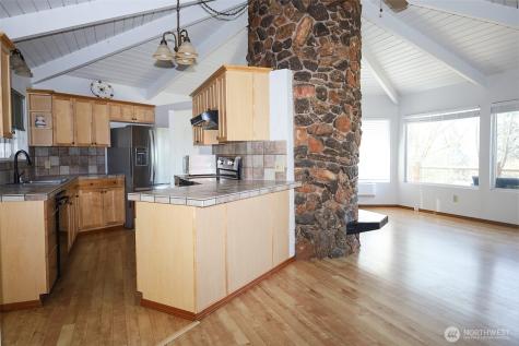 9678 Crest Drive Blaine WA 98230