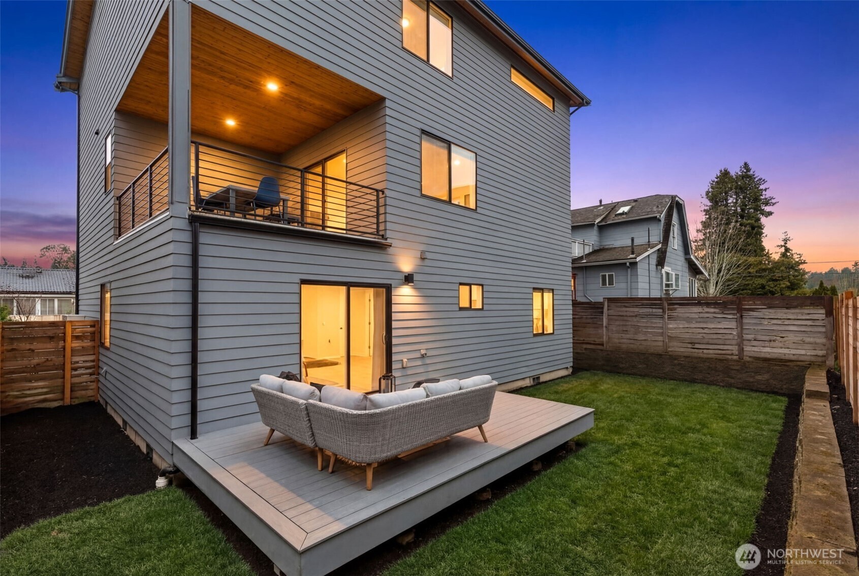 6738 21st Avenue SW Seattle WA 98106