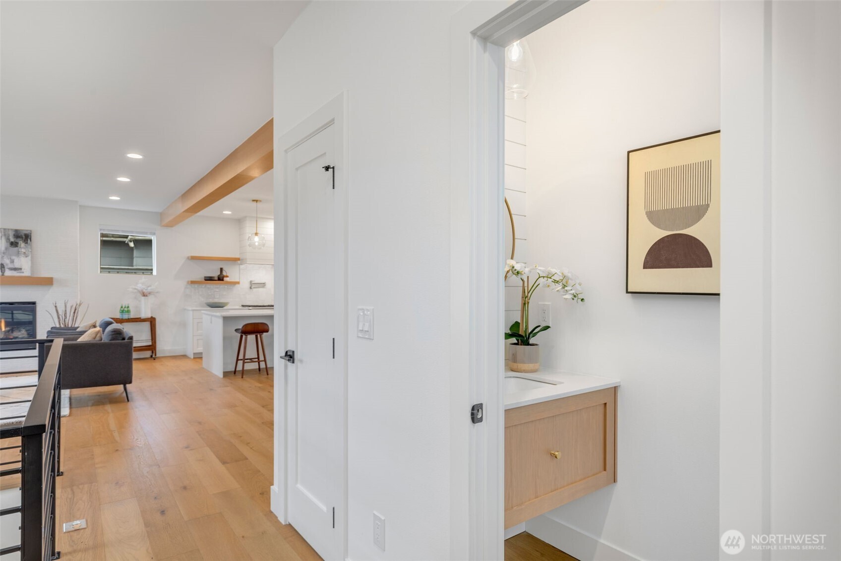 6738 21st Avenue SW Seattle WA 98106