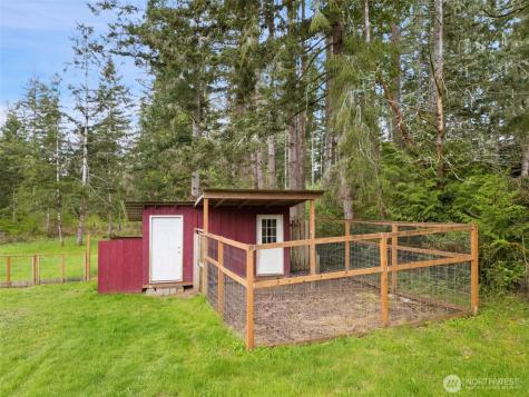 6944 SE Nelson Road Olalla WA 98359