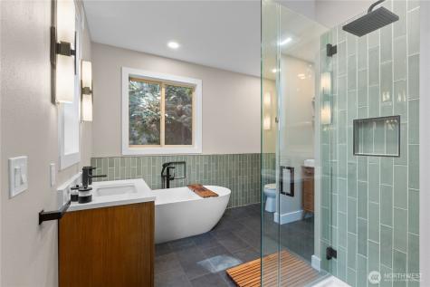 2 Rocky Ridge Drive Bellingham WA 98229