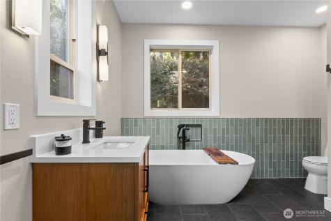 2 Rocky Ridge Drive Bellingham WA 98229