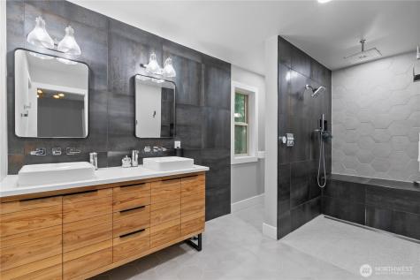 2 Rocky Ridge Drive Bellingham WA 98229