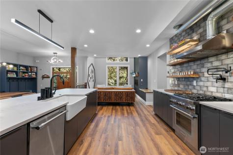 2 Rocky Ridge Drive Bellingham WA 98229