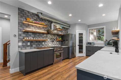 2 Rocky Ridge Drive Bellingham WA 98229