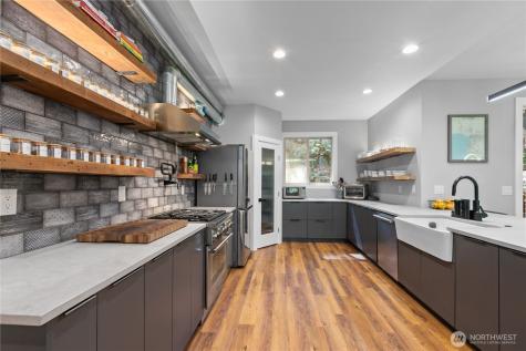 2 Rocky Ridge Drive Bellingham WA 98229