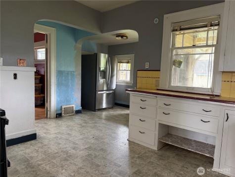 6129 S Park Avenue Tacoma WA 98408