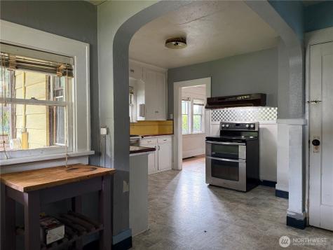 6129 S Park Avenue Tacoma WA 98408