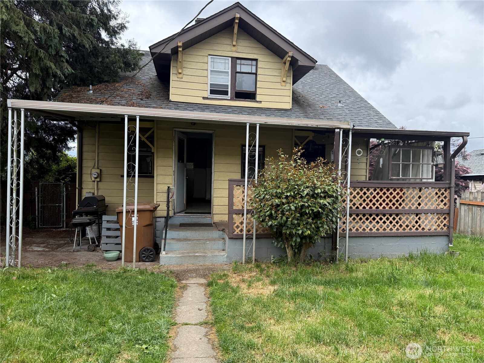 6129 S Park Avenue Tacoma WA 98408