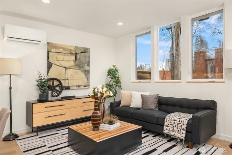 1453 22nd Avenue Seattle WA 98122