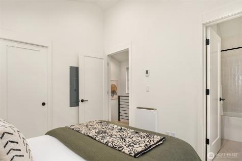 1453 22nd Avenue Seattle WA 98122