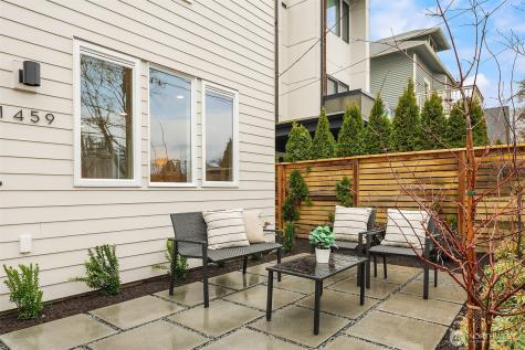 1453 22nd Avenue Seattle WA 98122