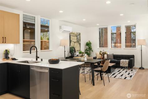 1453 22nd Avenue Seattle WA 98122